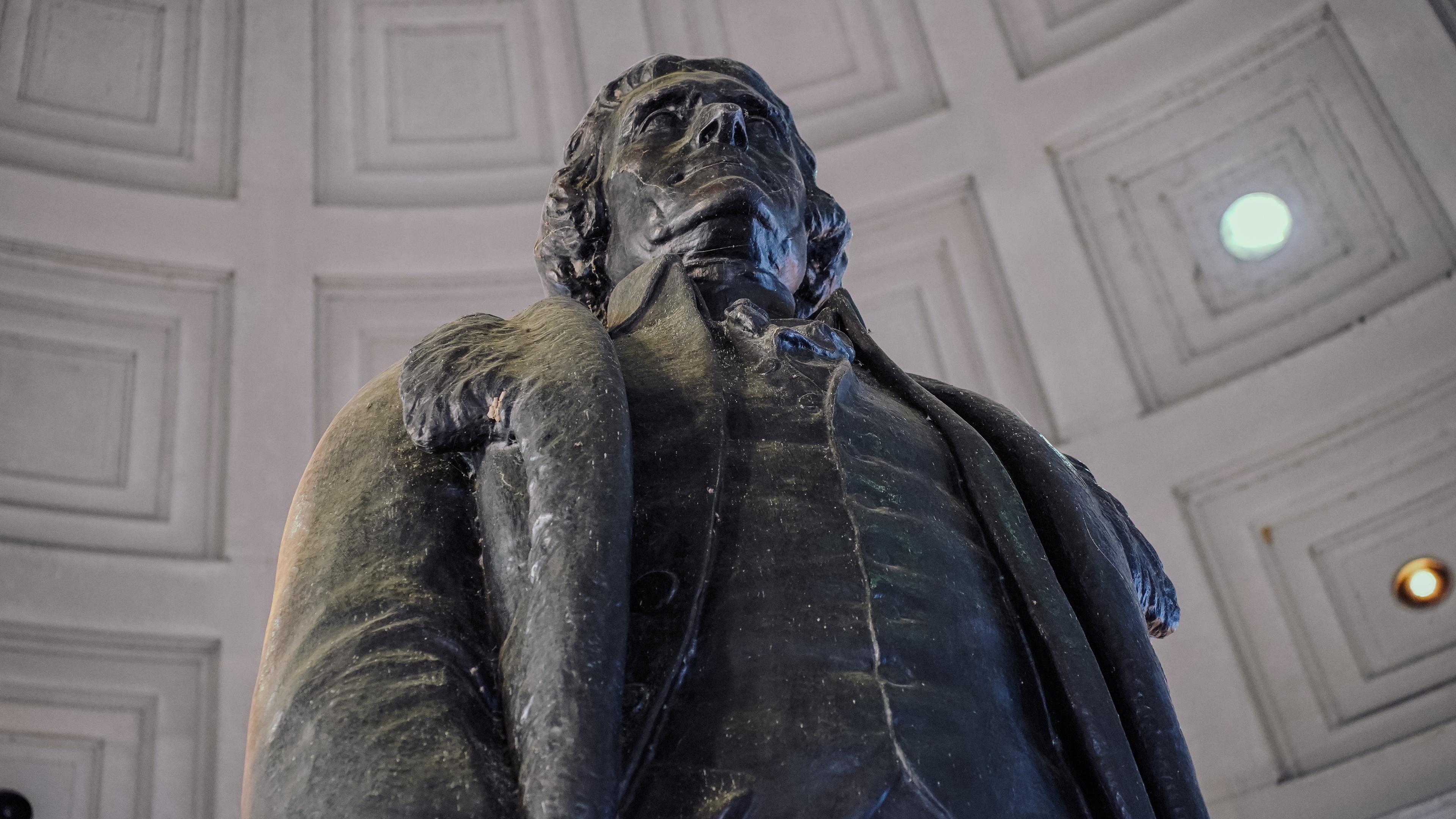 Jefferson Memorial Statue