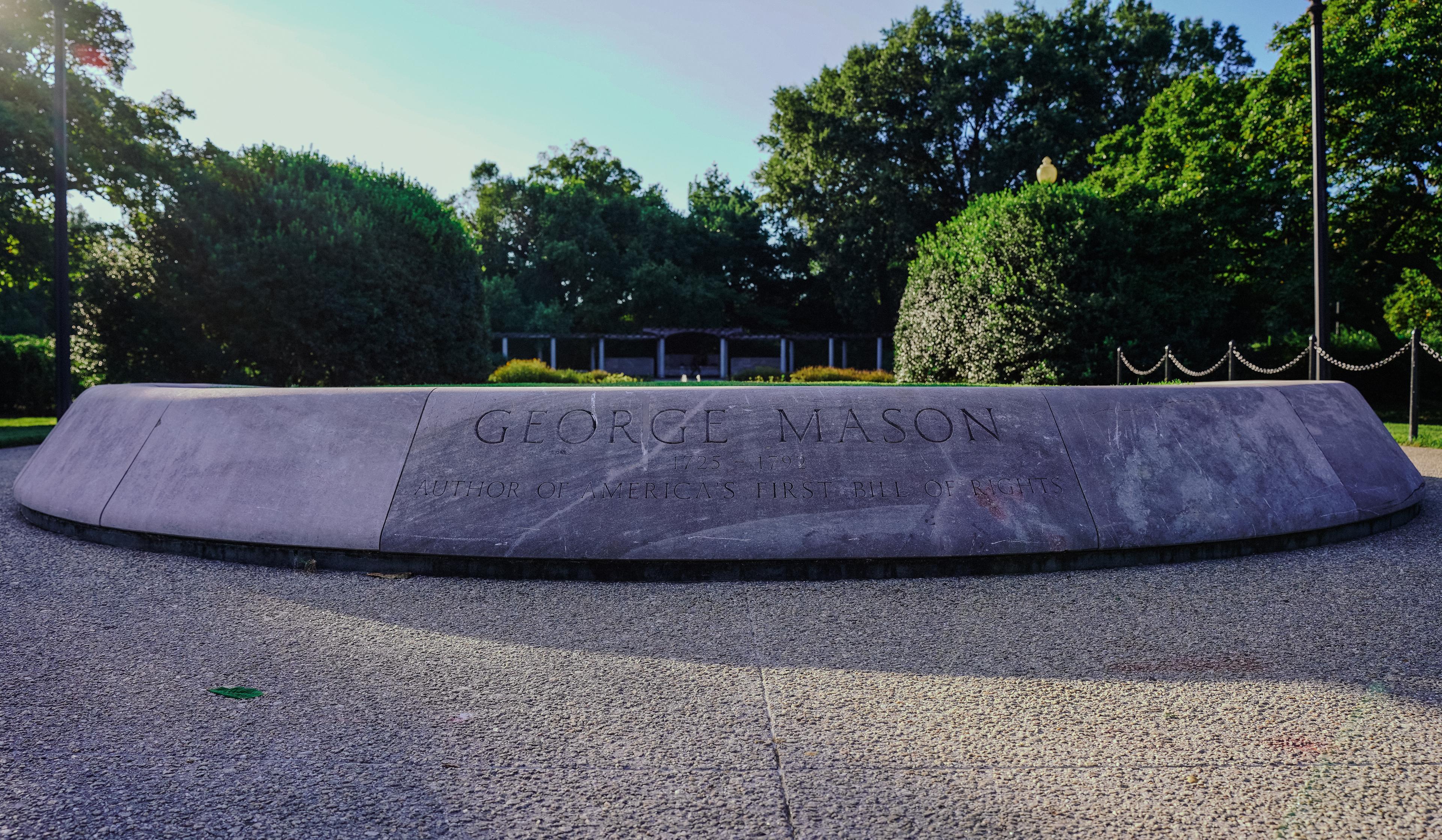 Mason Memorial Entrance 2